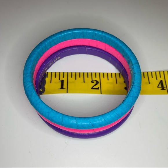 Marc Jacobs Wrapped Leather Bangles - Set of 3 - Picture 8 of 8